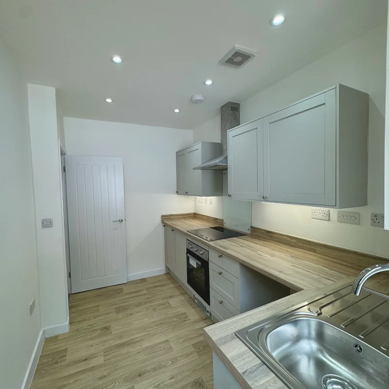 Phase Contractors - South Wales electrical and building contractors - Beautiful Kitchen refurbishment